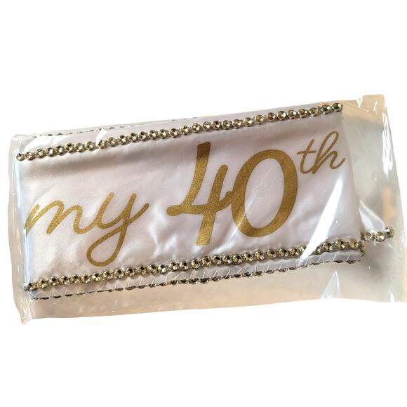 Gold & White 40th Birthday Party Kit - Photo Booth, Decor, Sash & Confetti - Picture 8 of 16